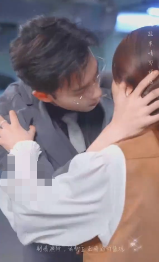 君總夫人帶著少爺回家了