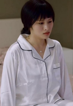 絕頂重生的女人（光頭的女人）